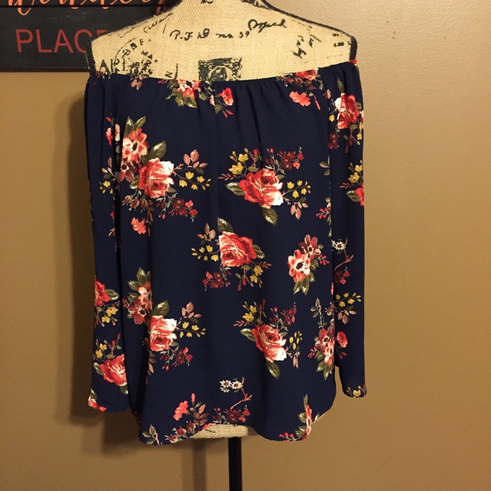 Tovia Off the Shoulder Blouse